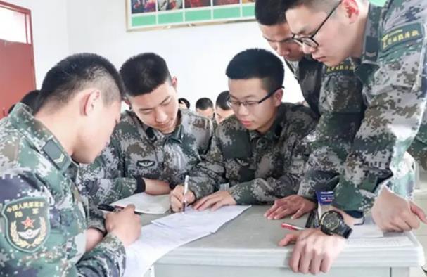 什么样的战友可以参加2026年的提干?(图1) 1-2212010U52M52.jpg